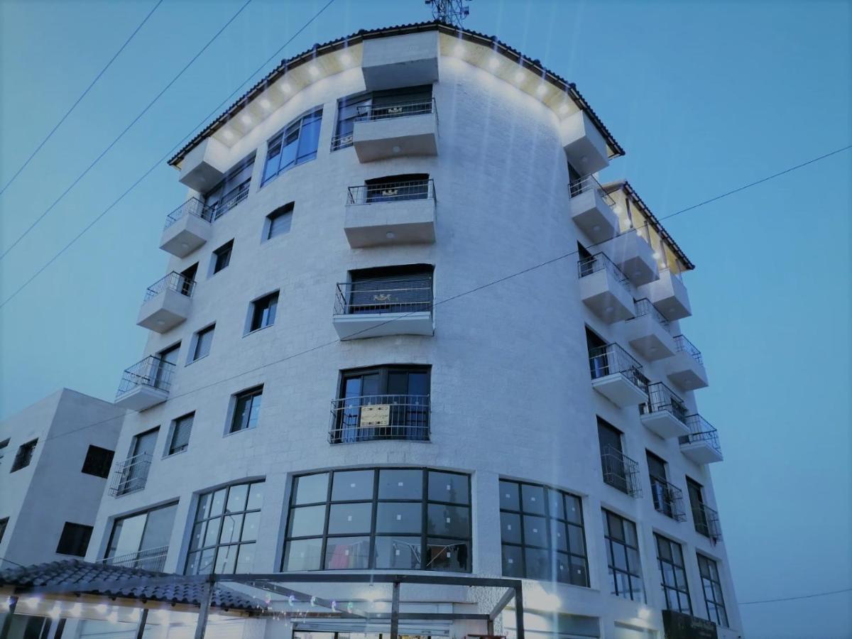 Апартаменти For Women Only - للنساء فقط Umm al-Amad Екстер'єр фото
